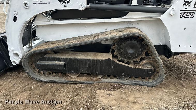 image for item DV0788 2015 Bobcat T450 tracked skid steer loader