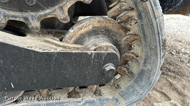 image for item DV0788 2015 Bobcat T450 tracked skid steer loader