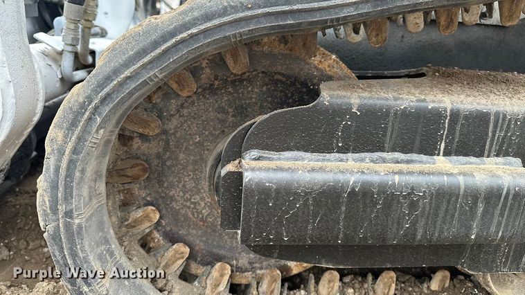 image for item DV0788 2015 Bobcat T450 tracked skid steer loader