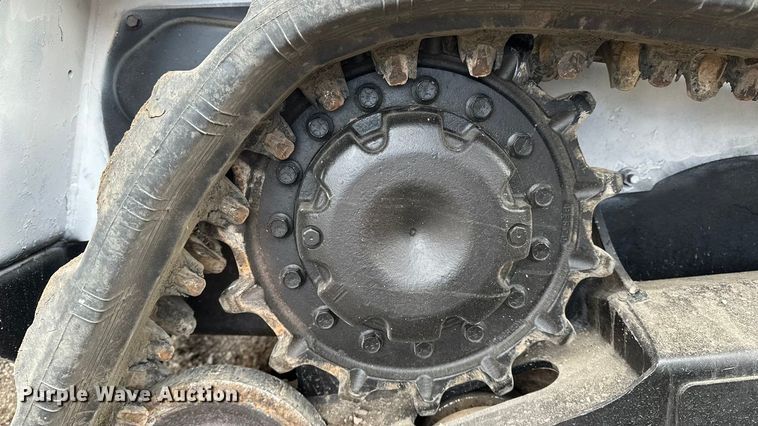 image for item DV0788 2015 Bobcat T450 tracked skid steer loader