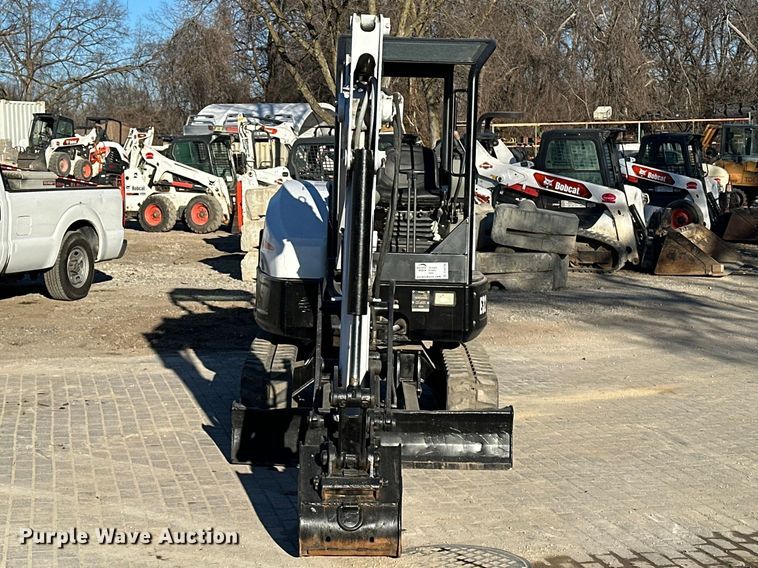 image for item DV0790 2015 Bobcat E32 mini excavator