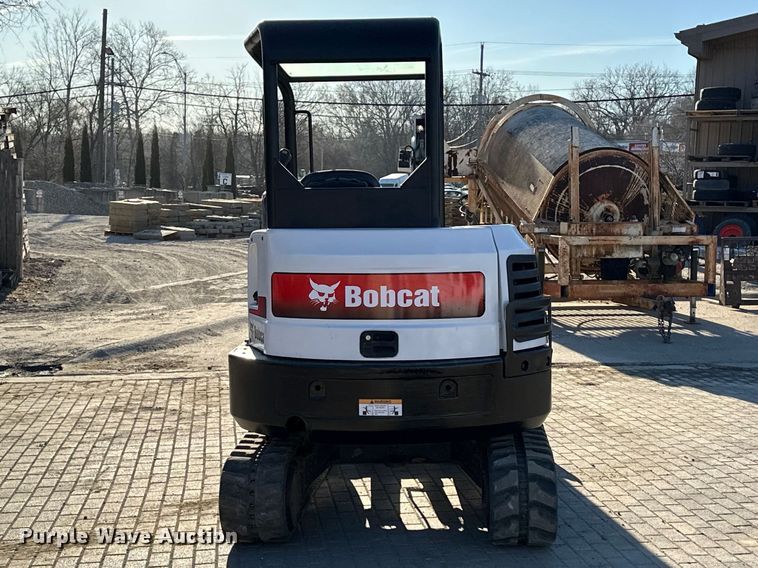 image for item DV0790 2015 Bobcat E32 mini excavator