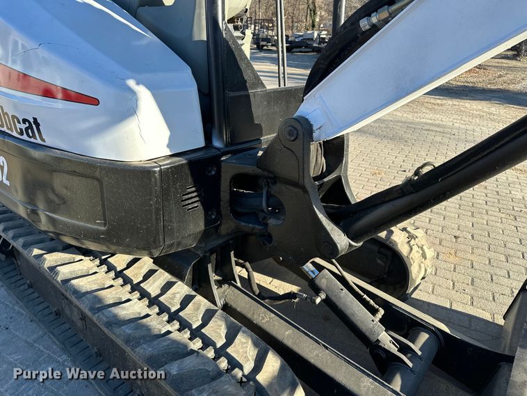 image for item DV0790 2015 Bobcat E32 mini excavator