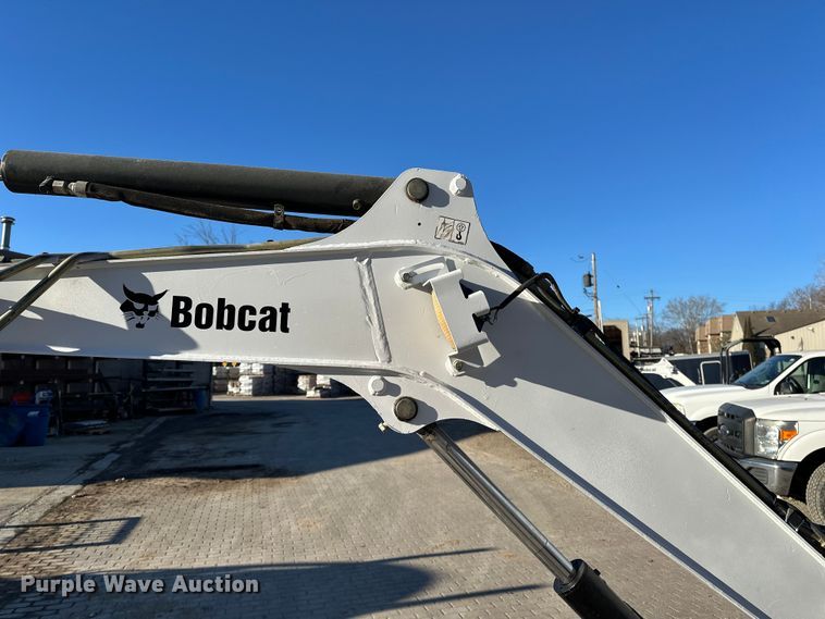 image for item DV0790 2015 Bobcat E32 mini excavator