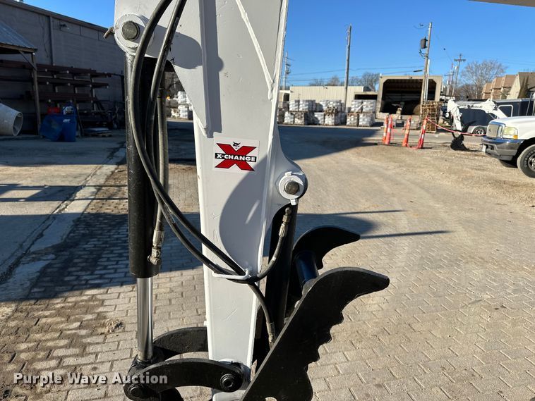 image for item DV0790 2015 Bobcat E32 mini excavator