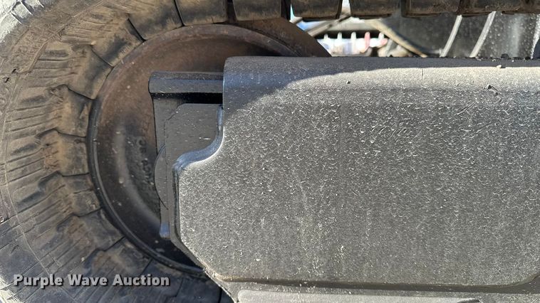 image for item DV0790 2015 Bobcat E32 mini excavator