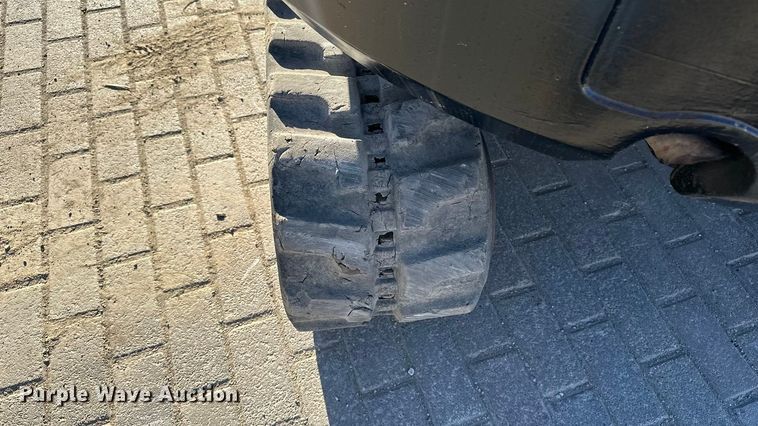 image for item DV0790 2015 Bobcat E32 mini excavator