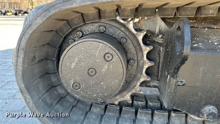 image for item DV0790 2015 Bobcat E32 mini excavator