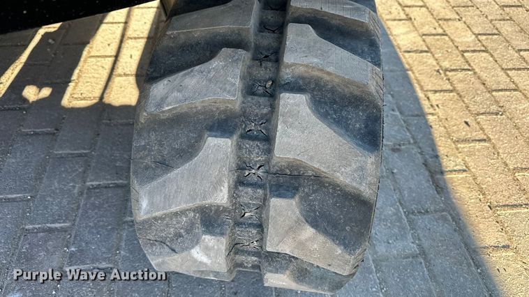 image for item DV0790 2015 Bobcat E32 mini excavator