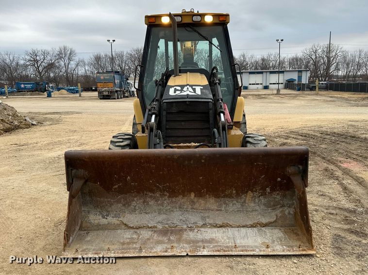 image for item DV0792 2003 Caterpillar 420D backhoe