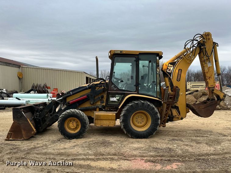 image for item DV0792 2003 Caterpillar 420D backhoe