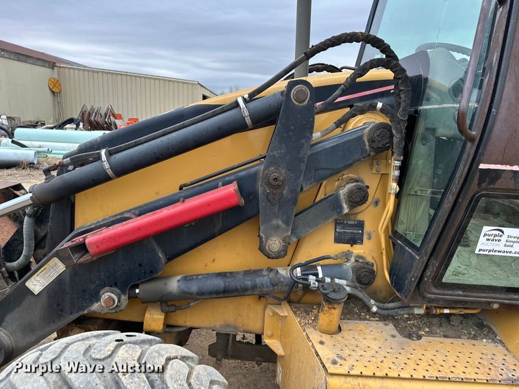 image for item DV0792 2003 Caterpillar 420D backhoe