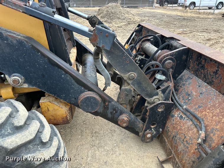 image for item DV0792 2003 Caterpillar 420D backhoe