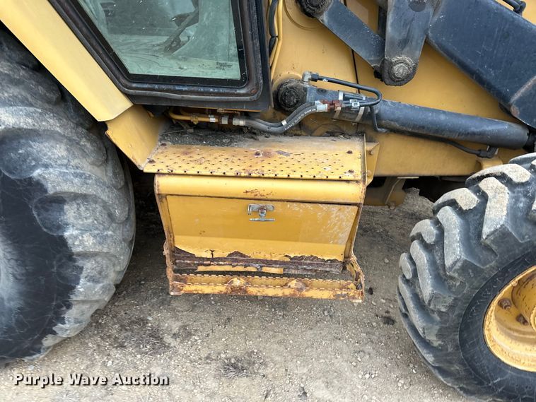 image for item DV0792 2003 Caterpillar 420D backhoe