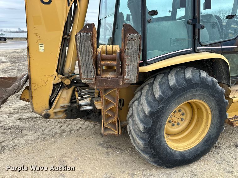 image for item DV0792 2003 Caterpillar 420D backhoe