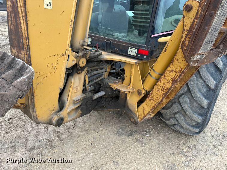 image for item DV0792 2003 Caterpillar 420D backhoe