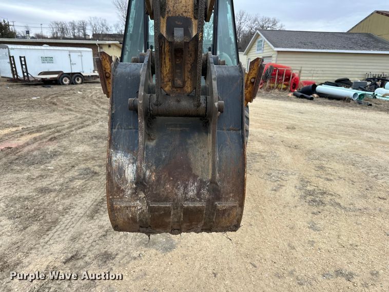 image for item DV0792 2003 Caterpillar 420D backhoe