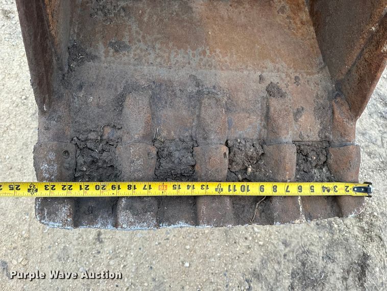 image for item DV0792 2003 Caterpillar 420D backhoe