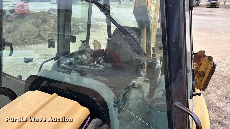 image for item DV0792 2003 Caterpillar 420D backhoe