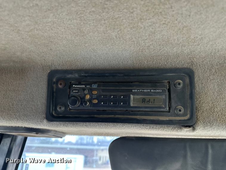 image for item DV0792 2003 Caterpillar 420D backhoe