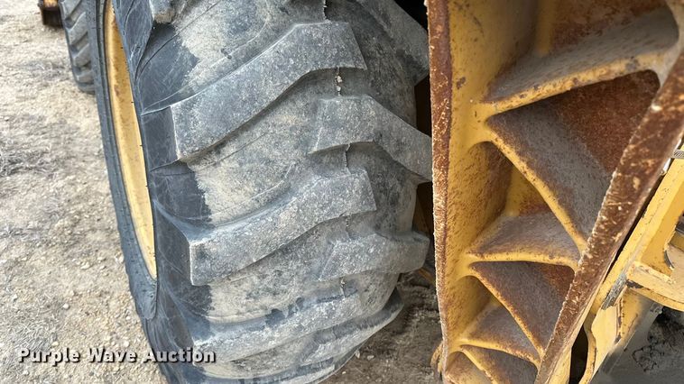 image for item DV0792 2003 Caterpillar 420D backhoe