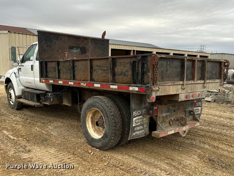 image for item DV0793 2008 Ford F750 dump truck