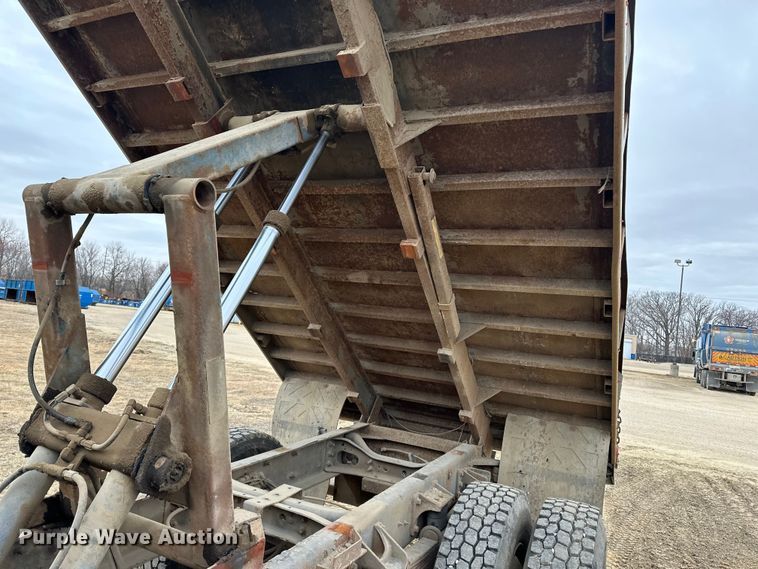 image for item DV0793 2008 Ford F750 dump truck