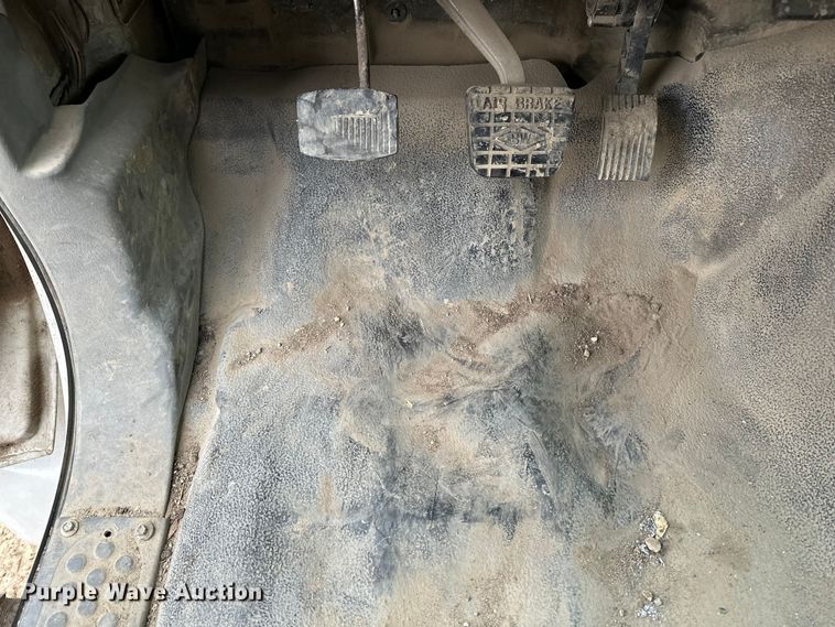 image for item DV0793 2008 Ford F750 dump truck