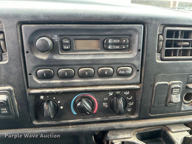 image for item DV0793 2008 Ford F750 dump truck