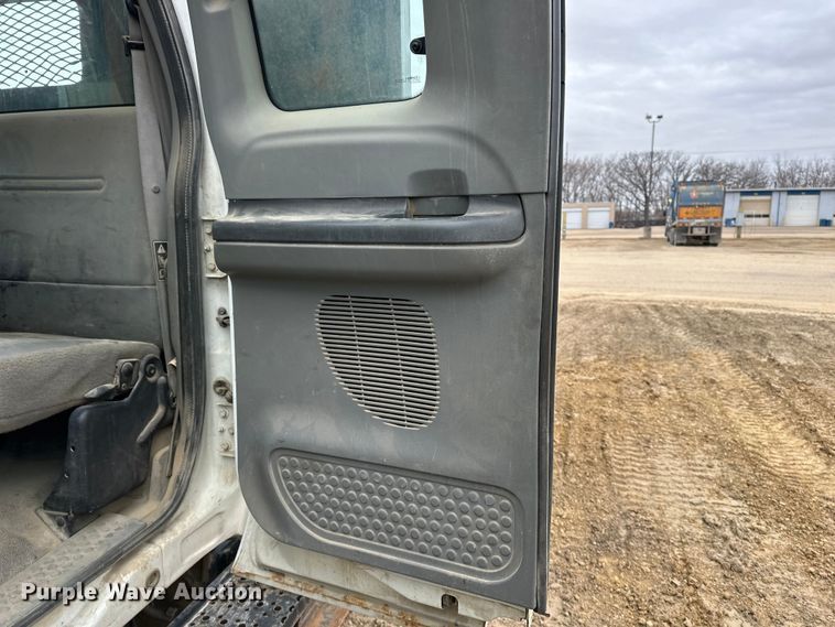 image for item DV0793 2008 Ford F750 dump truck