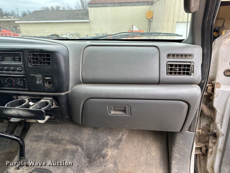 image for item DV0793 2008 Ford F750 dump truck