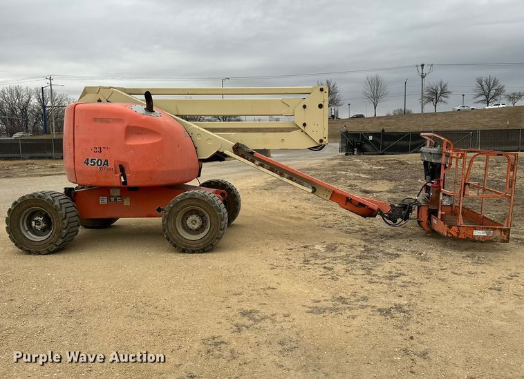 image for item DV0794 2006 JLG 450 Series II boom lift