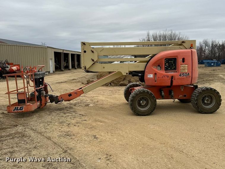 image for item DV0794 2006 JLG 450 Series II boom lift