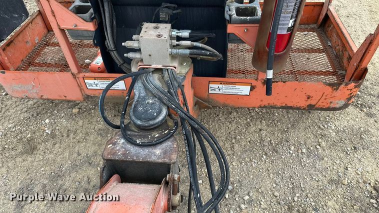 image for item DV0794 2006 JLG 450 Series II boom lift