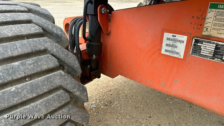 image for item DV0794 2006 JLG 450 Series II boom lift