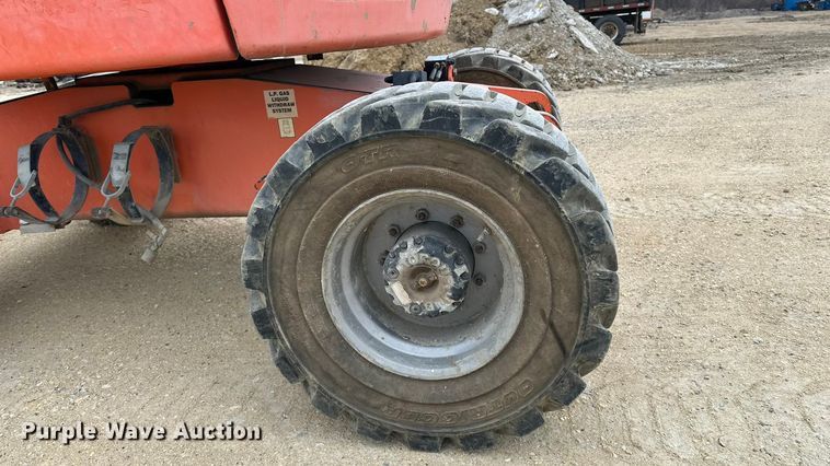 image for item DV0794 2006 JLG 450 Series II boom lift