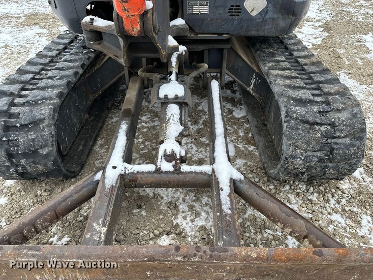 image for item DV0795 2003 Kubota KX121-3 mini excavator