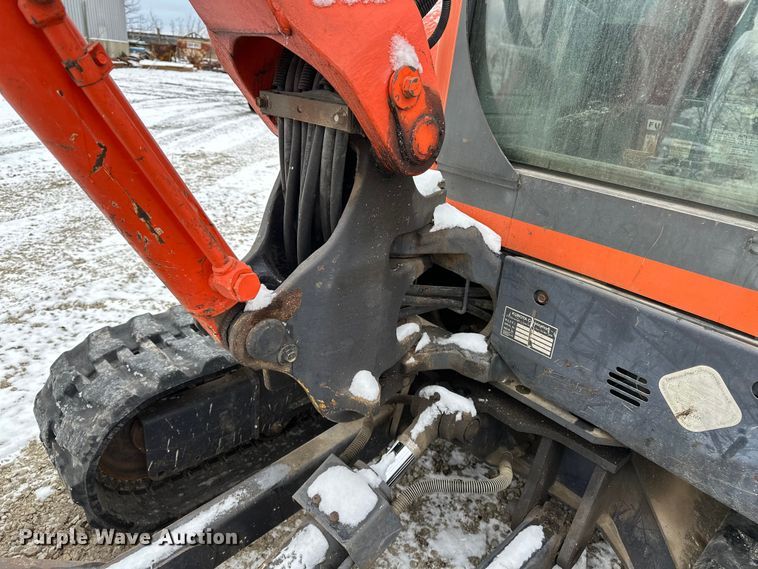 image for item DV0795 2003 Kubota KX121-3 mini excavator