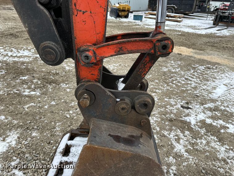 image for item DV0795 2003 Kubota KX121-3 mini excavator