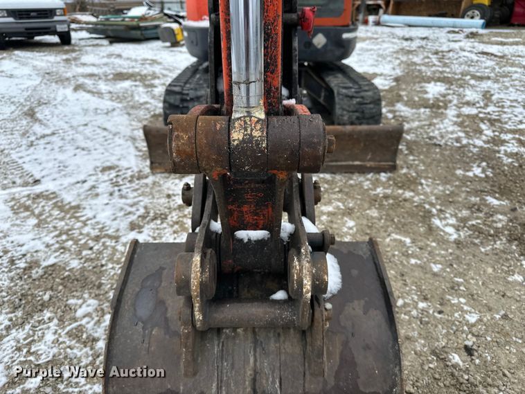 image for item DV0795 2003 Kubota KX121-3 mini excavator