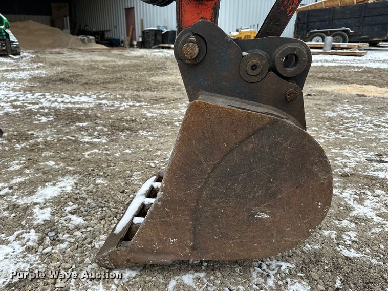 image for item DV0795 2003 Kubota KX121-3 mini excavator