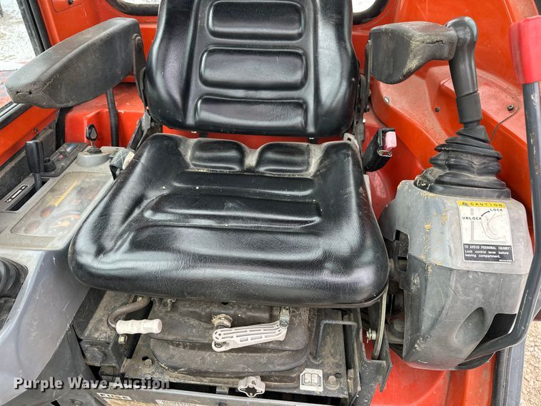 image for item DV0795 2003 Kubota KX121-3 mini excavator