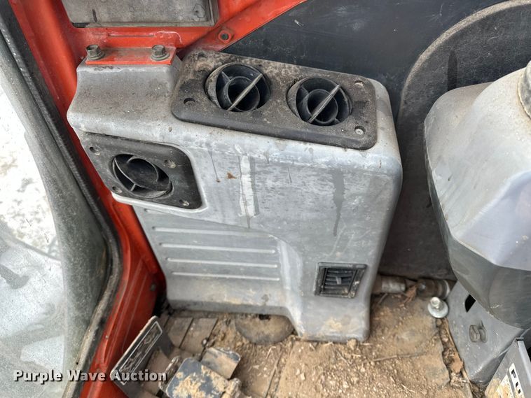 image for item DV0795 2003 Kubota KX121-3 mini excavator