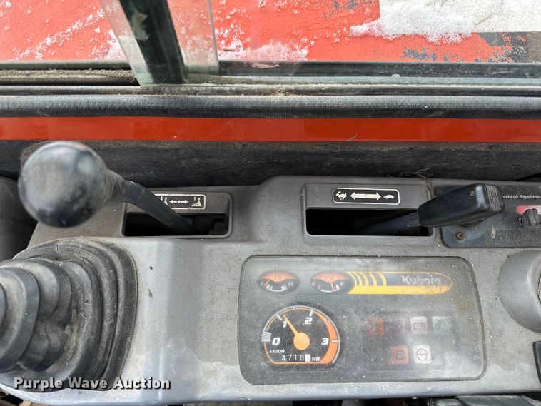 image for item DV0795 2003 Kubota KX121-3 mini excavator