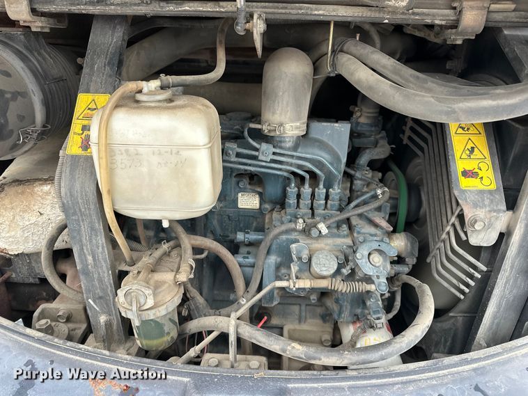 image for item DV0795 2003 Kubota KX121-3 mini excavator