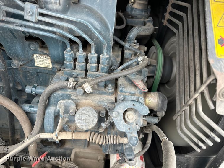 image for item DV0795 2003 Kubota KX121-3 mini excavator