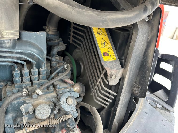 image for item DV0795 2003 Kubota KX121-3 mini excavator