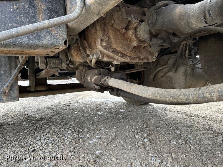 image for item DV0798 2003 Mack CX613 semi truck