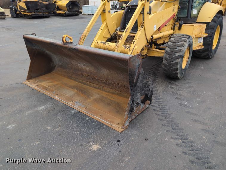 image for item DV0801 2004 Komatsu WB150 backhoe
