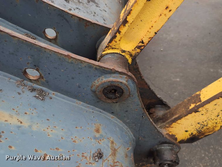 image for item DV0801 2004 Komatsu WB150 backhoe